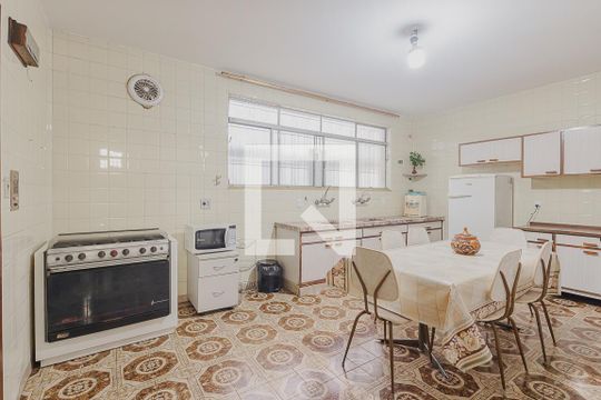 Cozinha de casa à venda com 3 quartos, 354m² em Boaçava, São Paulo