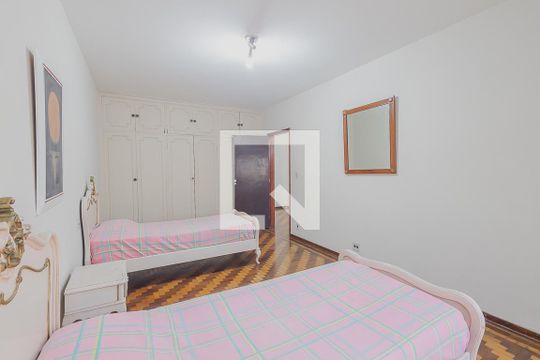 Quarto de casa à venda com 3 quartos, 354m² em Boaçava, São Paulo