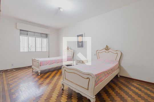 Quarto de casa à venda com 3 quartos, 354m² em Boaçava, São Paulo