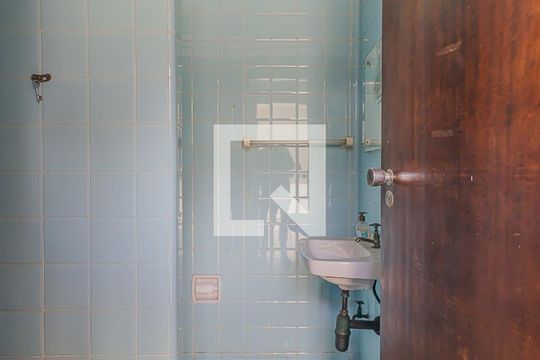 Área de Serviço de casa à venda com 3 quartos, 354m² em Boaçava, São Paulo