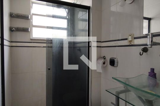 Banheiro Social de apartamento à venda com 2 quartos, 70m² em Taquara, Rio de Janeiro