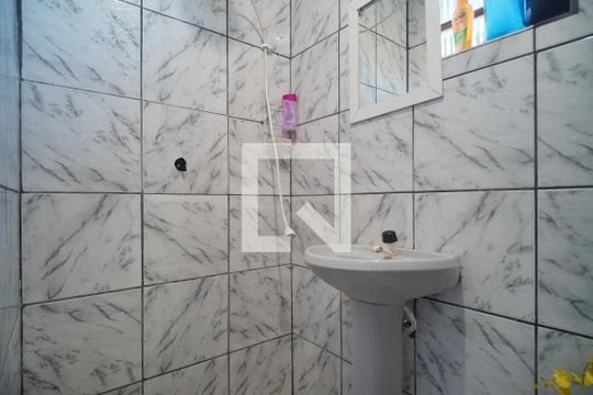 Banheiro 2 de casa à venda com 2 quartos, 100m² em Rondônia, Novo Hamburgo