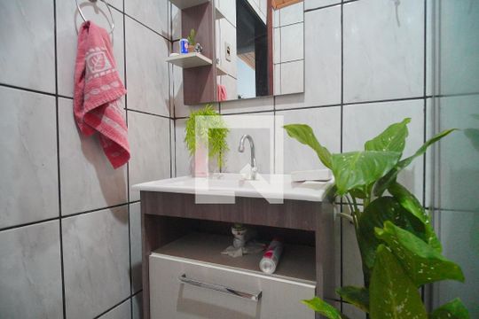Banheiro de casa à venda com 2 quartos, 100m² em Rondônia, Novo Hamburgo