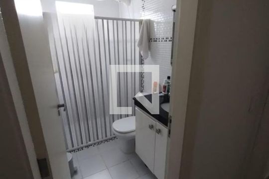 Casa para alugar com 2 quartos, 320m² em Vila Mazzei, São Paulo