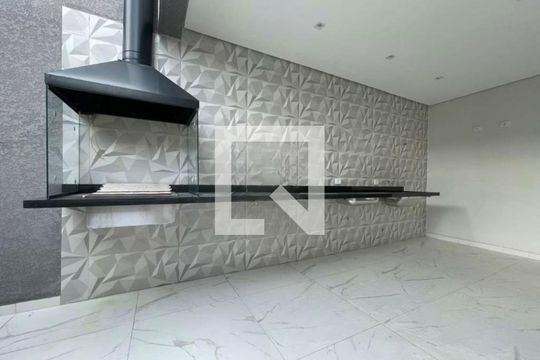 Casa para alugar com 2 quartos, 220m² em Vila Carrão, São Paulo