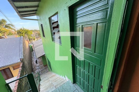 Escada de apartamento para alugar com 2 quartos, 70m² em Scharlau, São Leopoldo