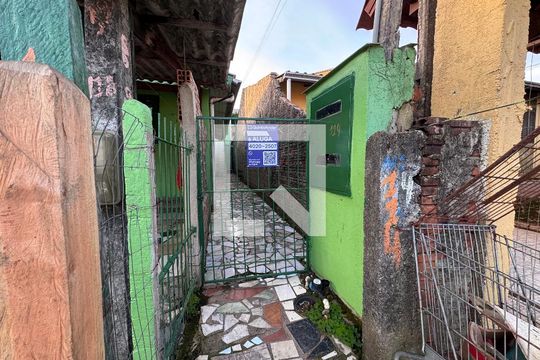 Fachada + Placa de apartamento para alugar com 2 quartos, 70m² em Scharlau, São Leopoldo