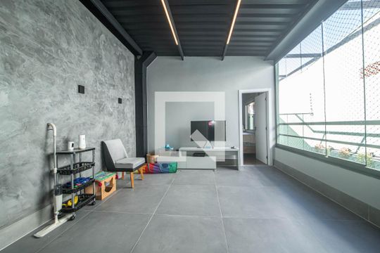 Quarto Multifuncional de casa à venda com 4 quartos, 205m² em Vila Cordeiro, São Paulo