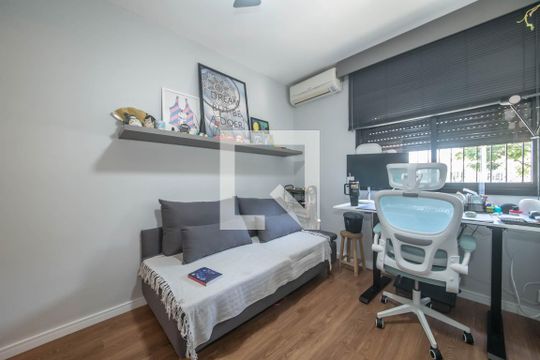 Quarto 1 de casa à venda com 4 quartos, 205m² em Vila Cordeiro, São Paulo