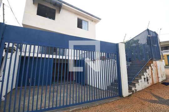 Fachada de casa à venda com 3 quartos, 190m² em Parque Taquaral, Campinas