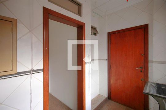 Área de Serviço de apartamento para alugar com 3 quartos, 115m² em Funcionários, Belo Horizonte