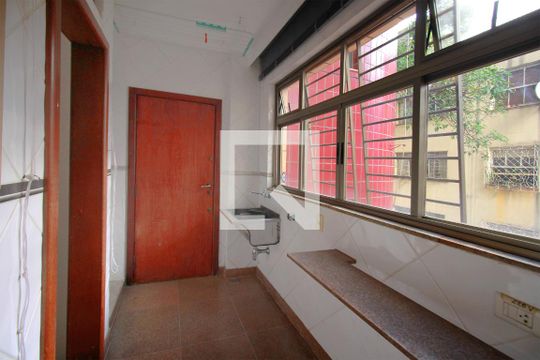 Área de Serviço de apartamento para alugar com 3 quartos, 115m² em Funcionários, Belo Horizonte