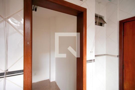 Despensa de apartamento para alugar com 3 quartos, 115m² em Funcionários, Belo Horizonte