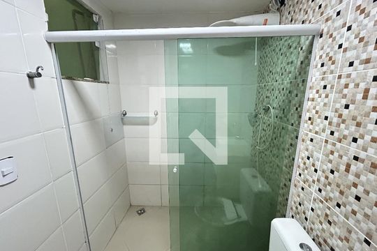 Banheiro 2 de casa para alugar com 2 quartos, 100m² em Vila Valqueire, Rio de Janeiro