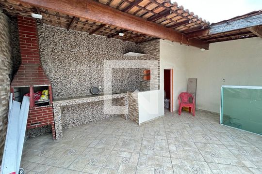 Churrasqueira de casa para alugar com 2 quartos, 100m² em Vila Valqueire, Rio de Janeiro
