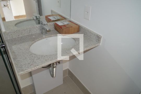Banheiro de apartamento à venda com 1 quarto, 29m² em Vila Mariana, São Paulo