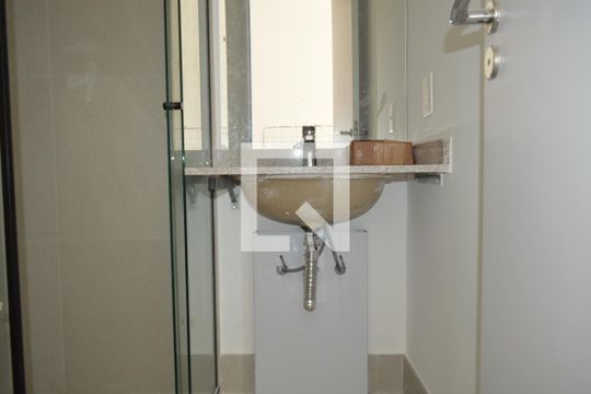 Banheiro de apartamento à venda com 1 quarto, 29m² em Vila Mariana, São Paulo