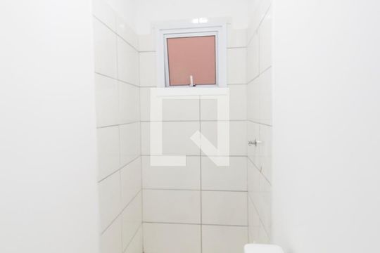 Banheiro de apartamento para alugar com 1 quarto, 45m² em Parque Viana, Barueri