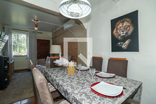 Sala de apartamento à venda com 2 quartos, 70m² em Passo D’areia, Porto Alegre