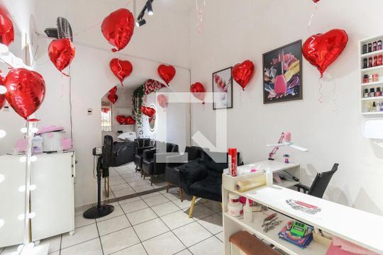 Sala de casa para alugar com 3 quartos, 162m² em Conjunto Residencial José Bonifácio, São Paulo