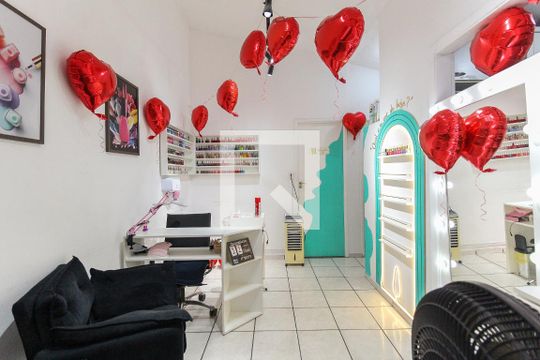 Sala de casa para alugar com 3 quartos, 162m² em Conjunto Residencial José Bonifácio, São Paulo