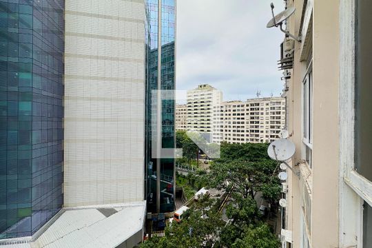 Vista da Sala de apartamento para alugar com 2 quartos, 70m² em Centro, Rio de Janeiro