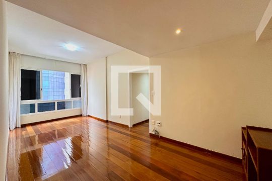 Sala de apartamento para alugar com 2 quartos, 70m² em Centro, Rio de Janeiro