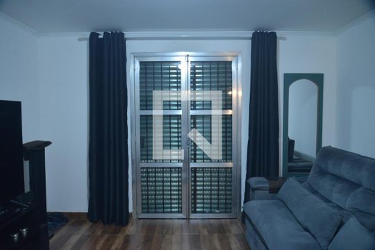 Casa à venda com 5 quartos, 340m² em Vila Camilópolis, Santo André