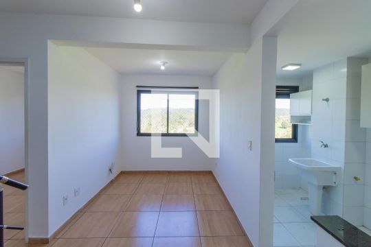 Apartamento para alugar com 3 quartos, 94m² em Jardim Isis, Cotia