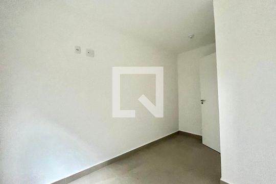 Banheiro de apartamento para alugar com 1 quarto, 30m² em Jardim Oriental, São Paulo