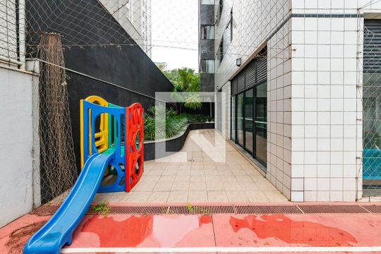 Área comum de apartamento para alugar com 4 quartos, 140m² em Belvedere, Belo Horizonte