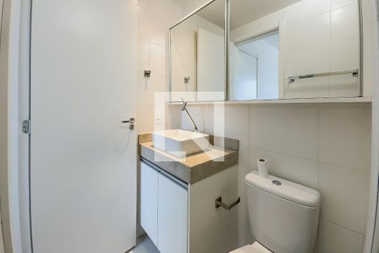 Banheiro da Suíte de apartamento para alugar com 1 quarto, 27m² em Jardim da Gloria, São Paulo