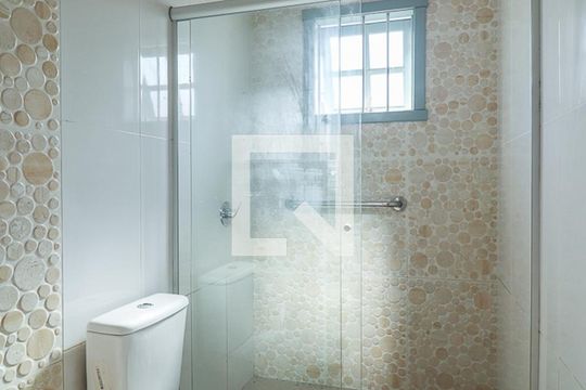 Banheiro de casa à venda com 3 quartos, 150m² em Sarandi, Porto Alegre