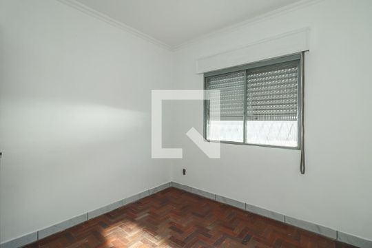 Quarto 2 de casa à venda com 3 quartos, 150m² em Sarandi, Porto Alegre