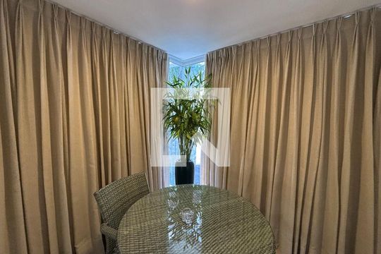 Quarto de apartamento à venda com 1 quarto, 91m² em Copacabana, Rio de Janeiro