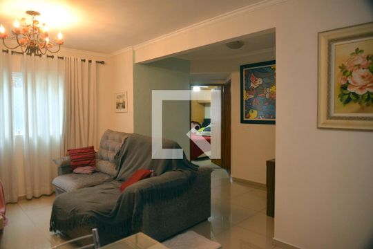 Sala de apartamento para alugar com 2 quartos, 69m² em Vila Alzira, Santo André