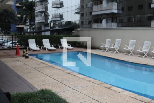 Área comum - Piscina de apartamento para alugar com 1 quarto, 70m² em Alphaville Industrial, Barueri