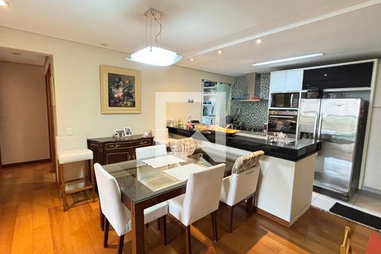 Sala  de apartamento à venda com 2 quartos, 100m² em Jardim, Santo André