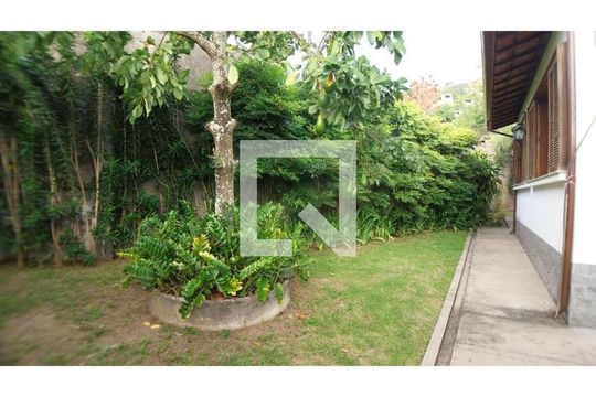 Casa à venda com 4 quartos, 244m² em Icaraí, Niterói