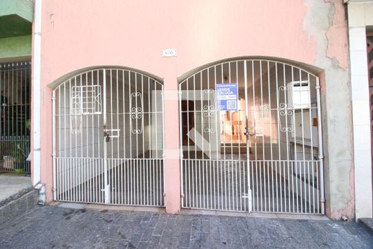 Garagem de casa à venda com 3 quartos, 235m² em Veloso, Osasco