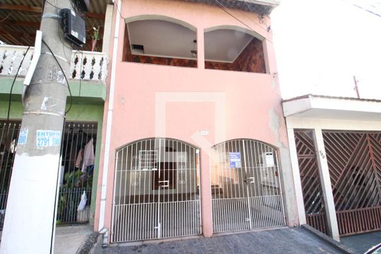 Fachada de casa à venda com 3 quartos, 235m² em Veloso, Osasco