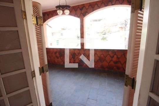 Suíte 1 de casa à venda com 3 quartos, 235m² em Veloso, Osasco