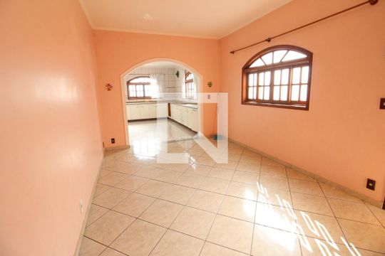 Sala de Jantar de casa à venda com 3 quartos, 235m² em Veloso, Osasco