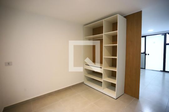 Quarto de kitnet/studio para alugar com 1 quarto, 23m² em Jardim Marcato, Suzano
