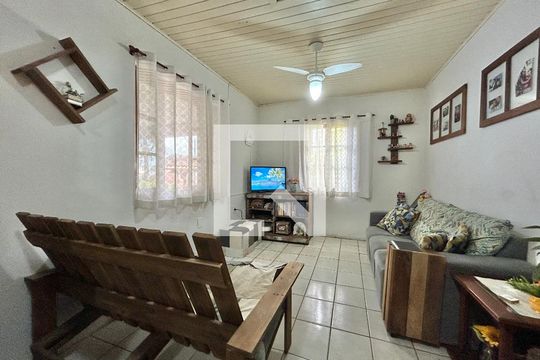 Sala de casa à venda com 3 quartos, 490m² em Mauá, Novo Hamburgo