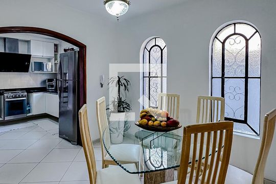 Sala de Jantar de casa à venda com 5 quartos, 187m² em Vila Libanesa, São Paulo