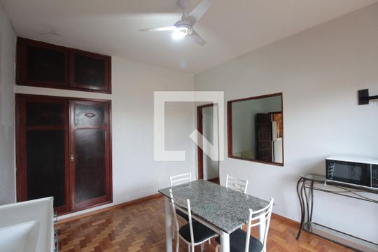 Cozinha de kitnet/studio para alugar com 1 quarto, 45m² em Nova Cachoeirinha, Belo Horizonte
