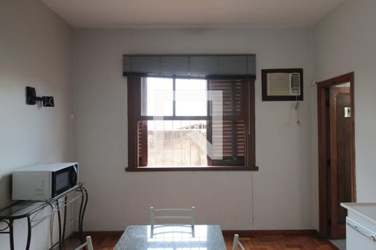 Cozinha de kitnet/studio para alugar com 1 quarto, 45m² em Nova Cachoeirinha, Belo Horizonte