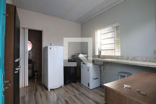 Kitnet/Studio para alugar com 1 quarto, 25m² em Mathias Velho, Canoas