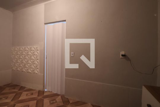 Quarto de kitnet/studio para alugar com 1 quarto, 25m² em Mathias Velho, Canoas